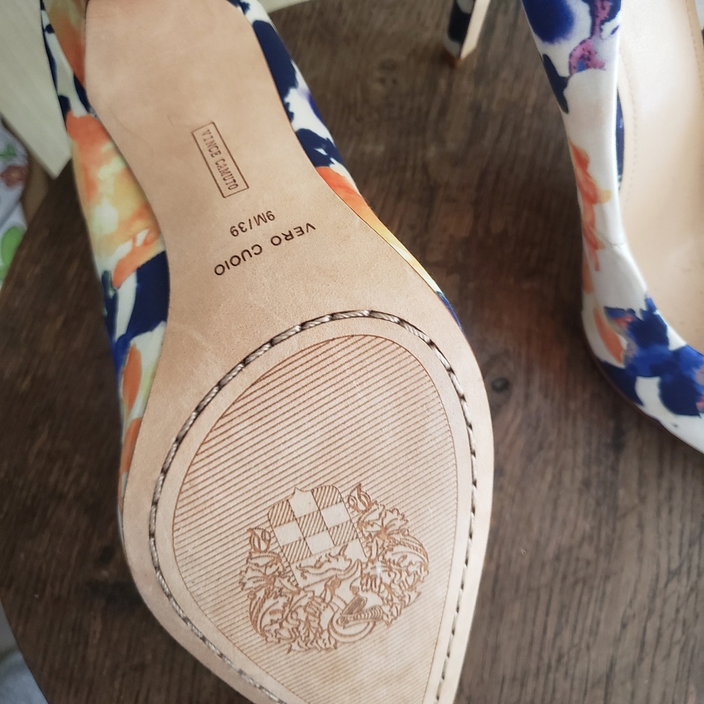 Vince camuto Summer floral heels - Picture 3 of 3